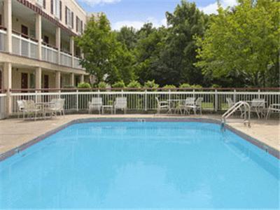 שרונוויל Travelodge - Cincinnati מתקנים תמונה